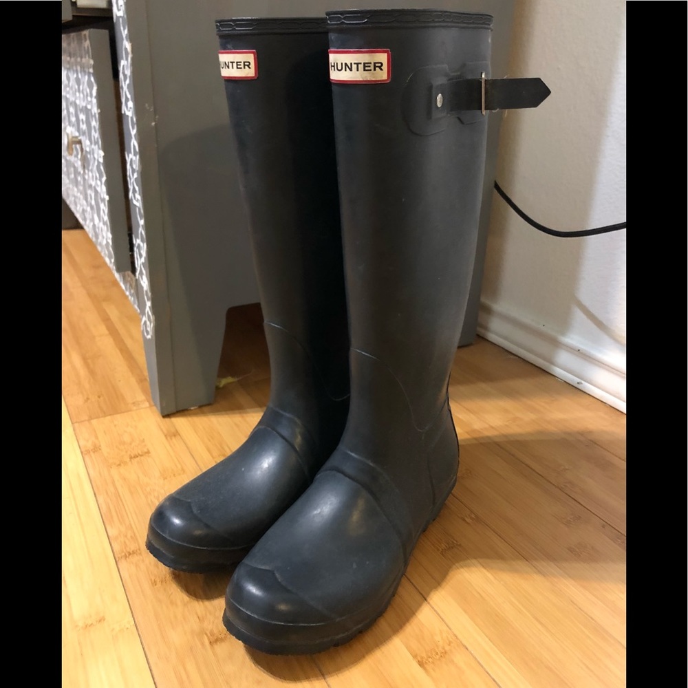 Navy Blue Women’s HUNTER Boots 7.5